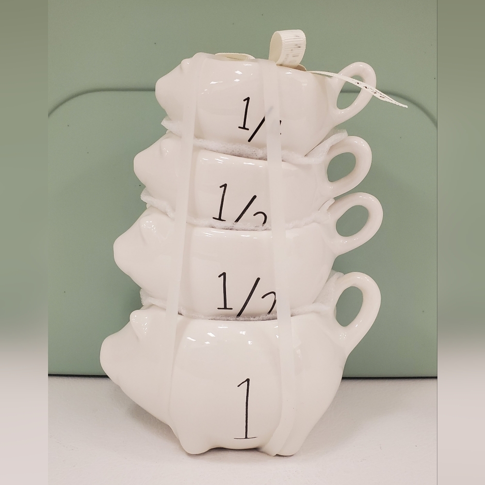New Rae Dunn white ceramic piggy measuring cup set